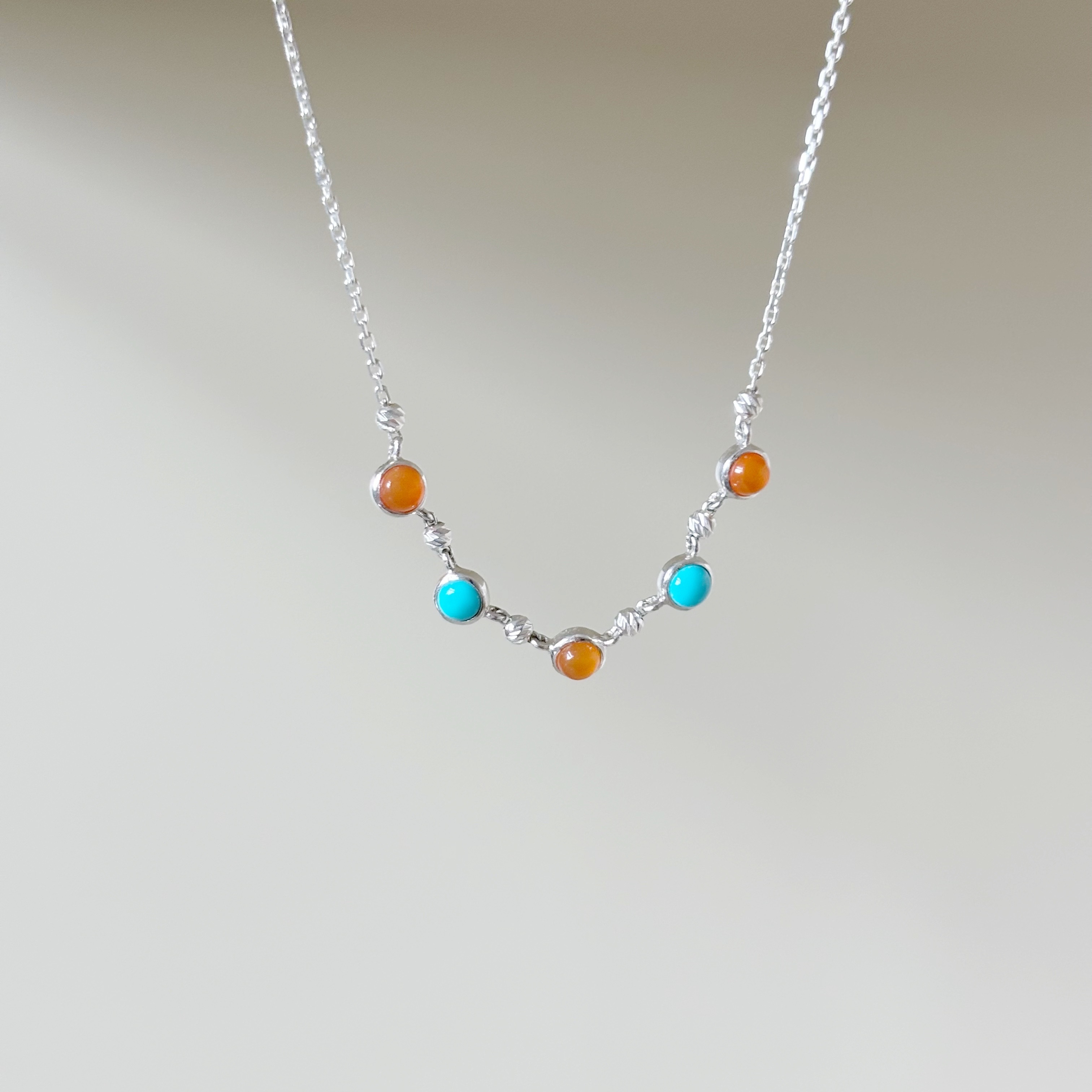 五顆小圓橘瑪瑙土耳其石cutting ball項鍊