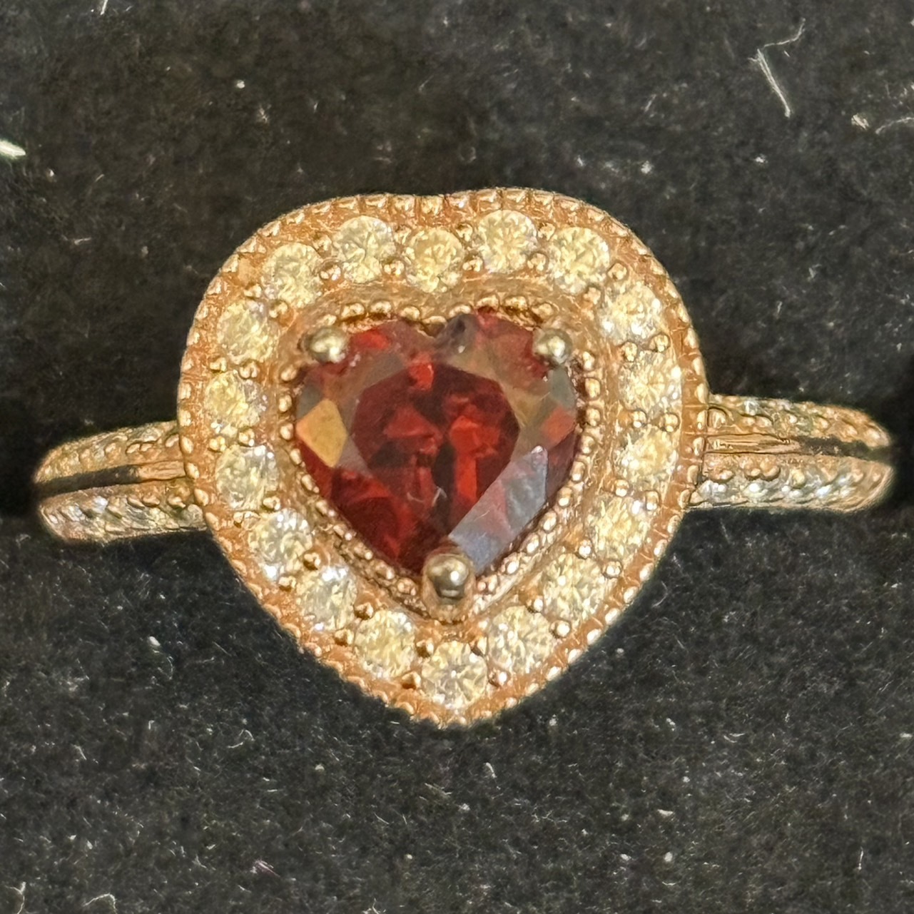 D13紅石榴戒指