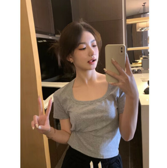 Summer square neck short sleeve T (flower gray) [Size: S-L] [Contact customer service to confirm the delivery size after placing an order]