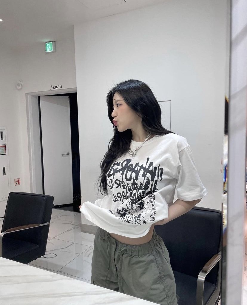 MAHAGRID - CORP TEE (WHITE)