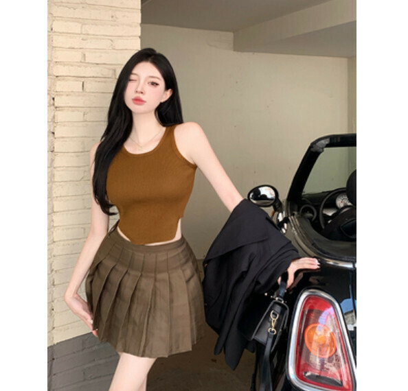 Summer curved hem sleeveless vest (coffee color) [one size]