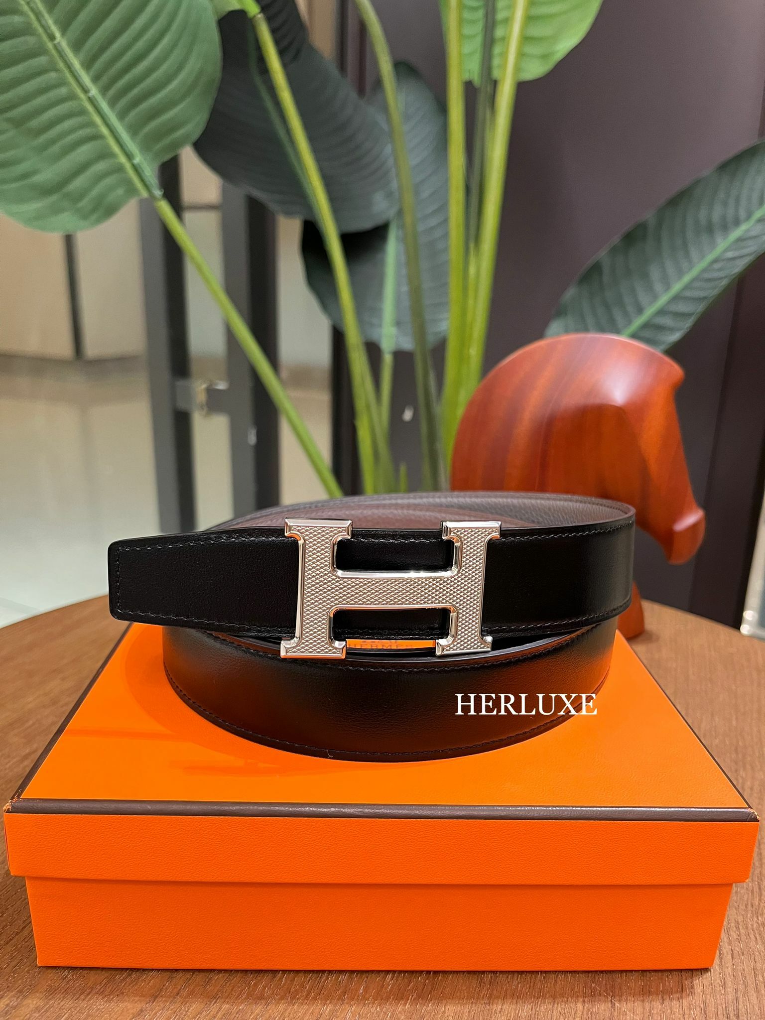 H guillochee plaque or belt 32mm CK (可選擇皮帶顏色及長度)