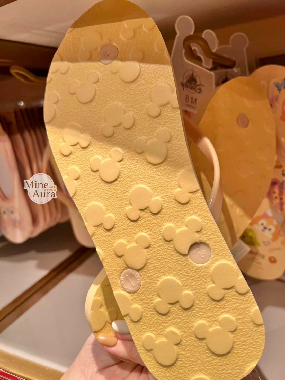 達菲Duffy與好友 大頭圖案 人字 夾腳拖鞋 -香港迪士尼樂園