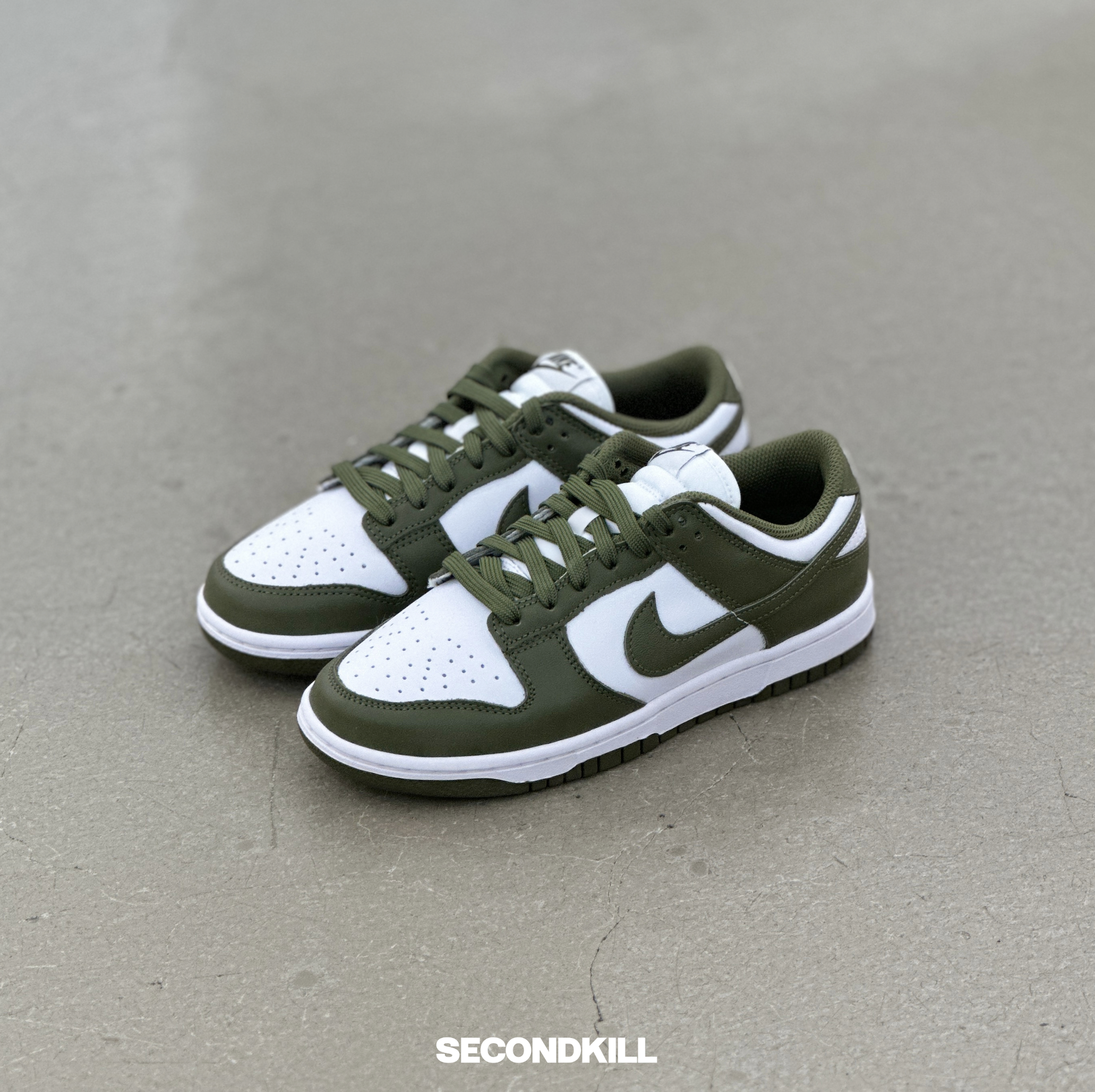 Nike Dunk Low W Medium Olive l DD1503-120