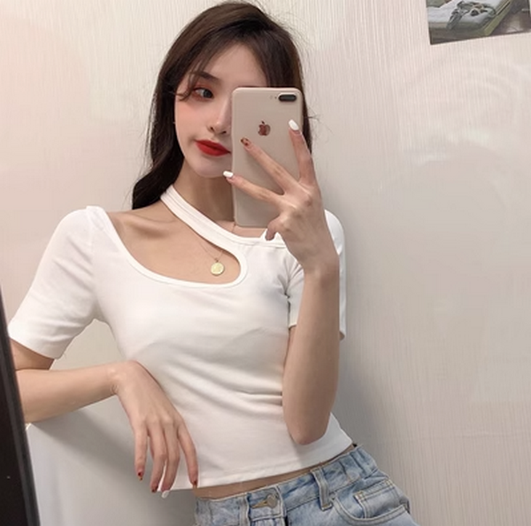 Short sleeve T-shirt with open collarbone (white) (size: M-XL (contact customer service to confirm the shipping size after placing an order))
