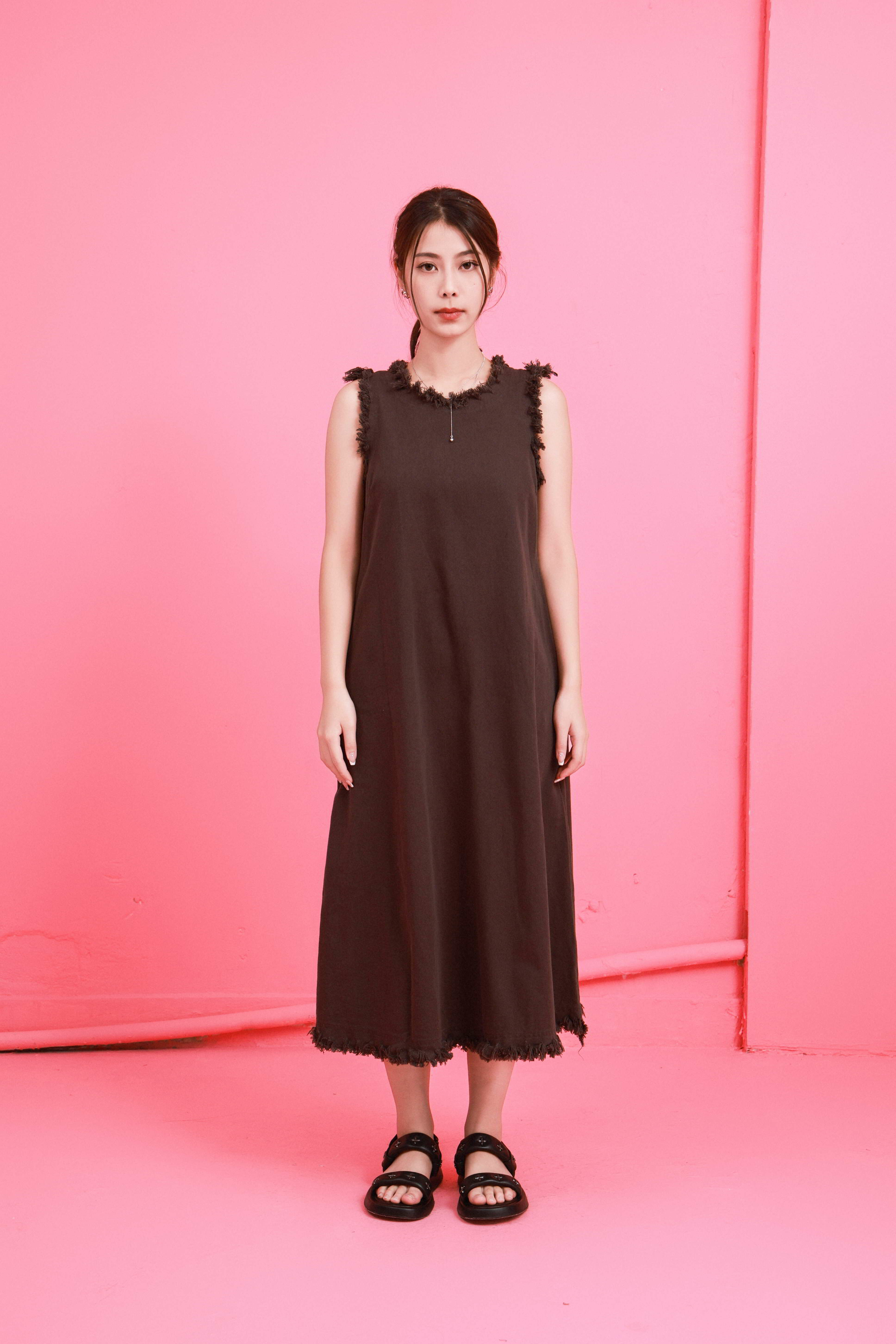 造型 882（連身裙＋涼鞋）