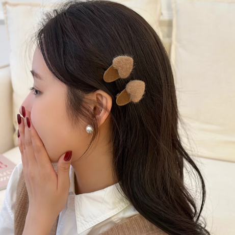 [5 FOR RM10] Minimalist Velvet Heart Hair Clip