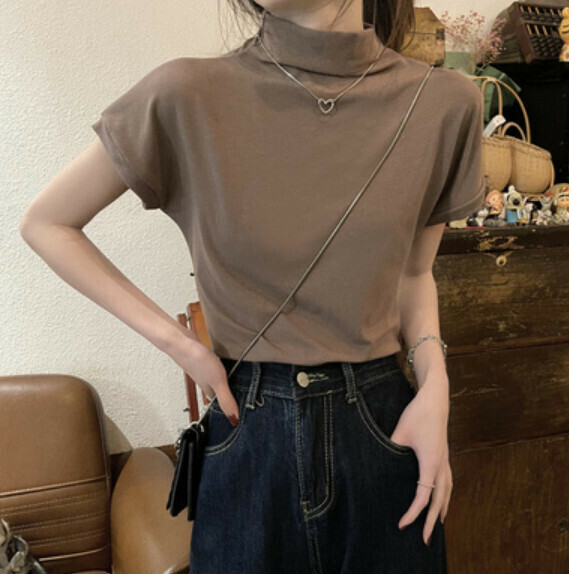 Summer half-high neck short sleeve T (brown) [Size: S-L] [Contact customer service to confirm the shipping size after placing an order]