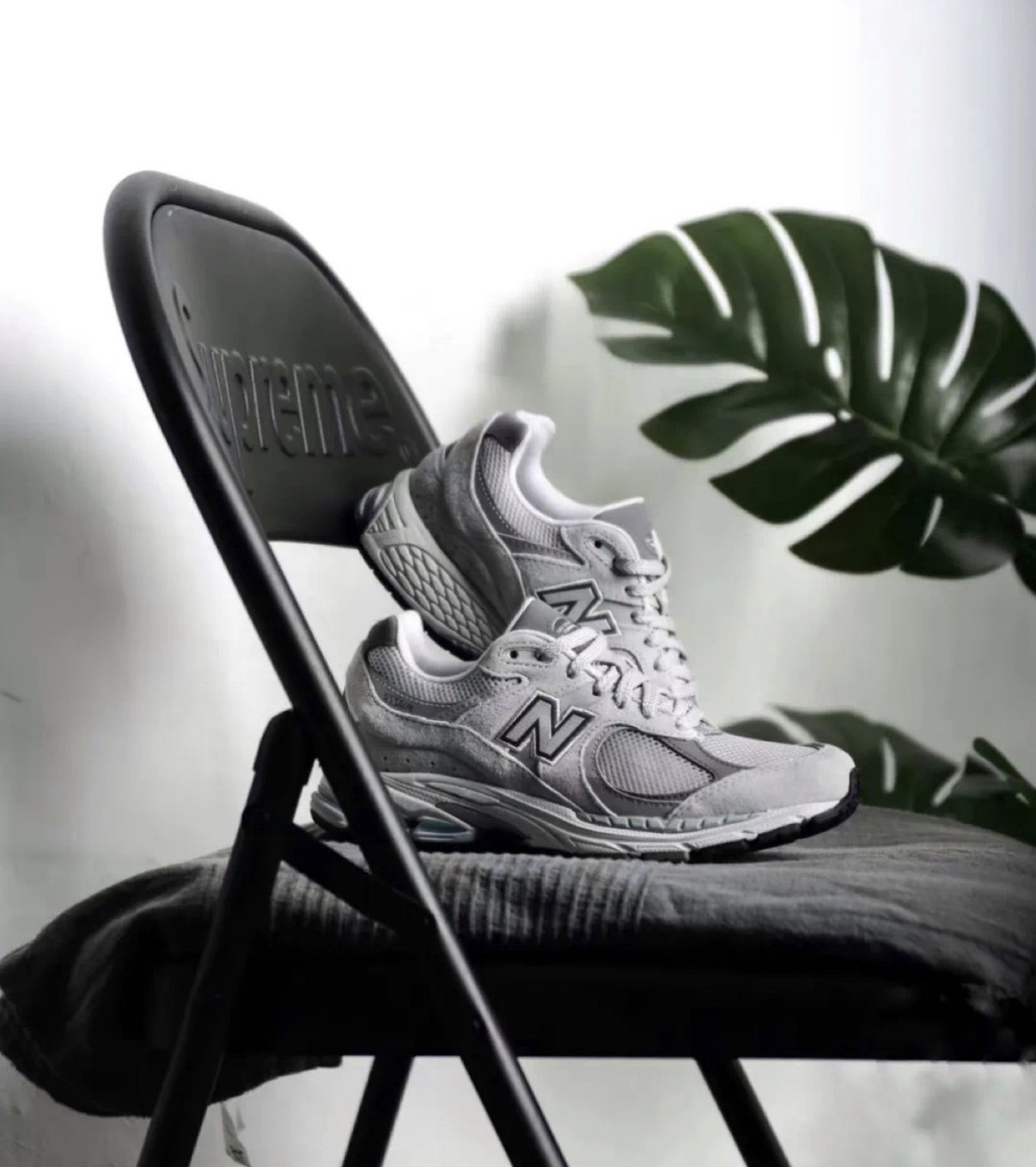 New Balance  2002R0 雲霧灰