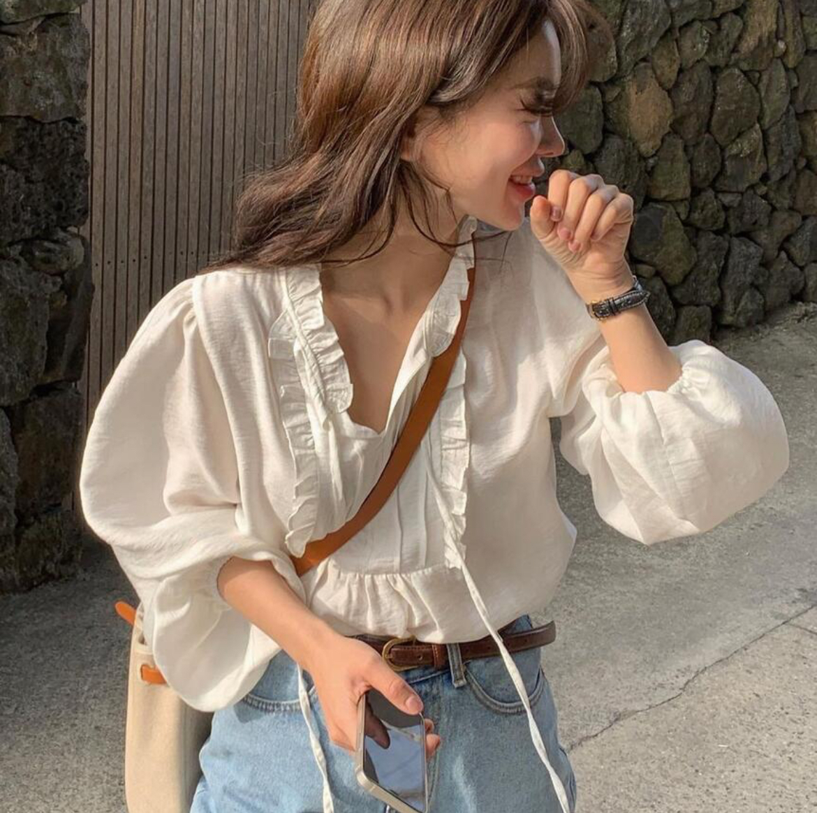 春季薄款綁帶公主袖設計上衣