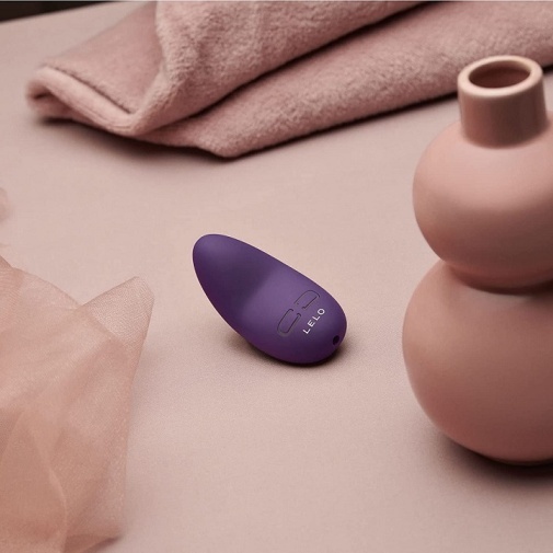 LELO Lily 3 Clitoral Vibrator