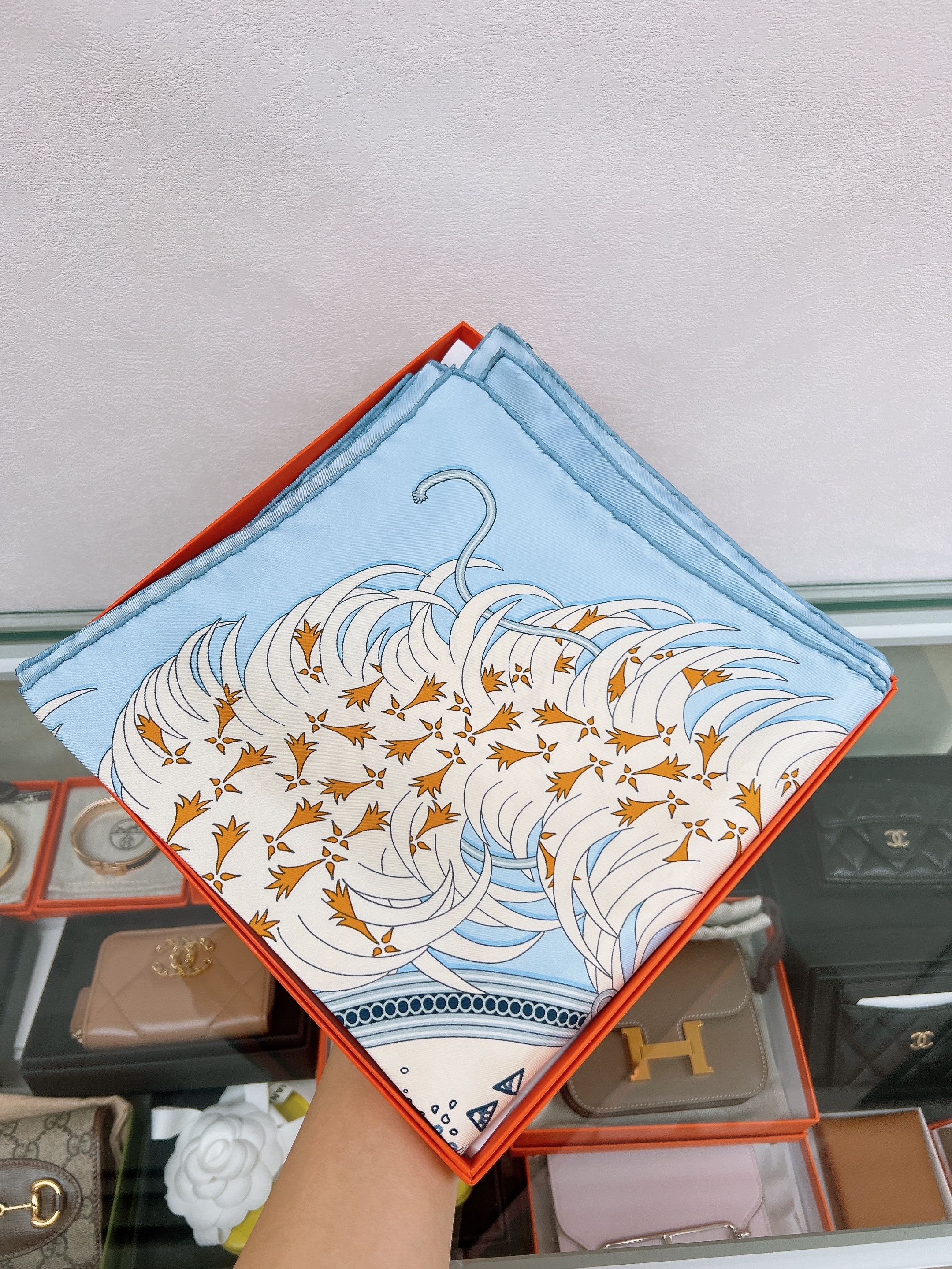 *Unused* Hermes scarf 90cm (legende brodee)