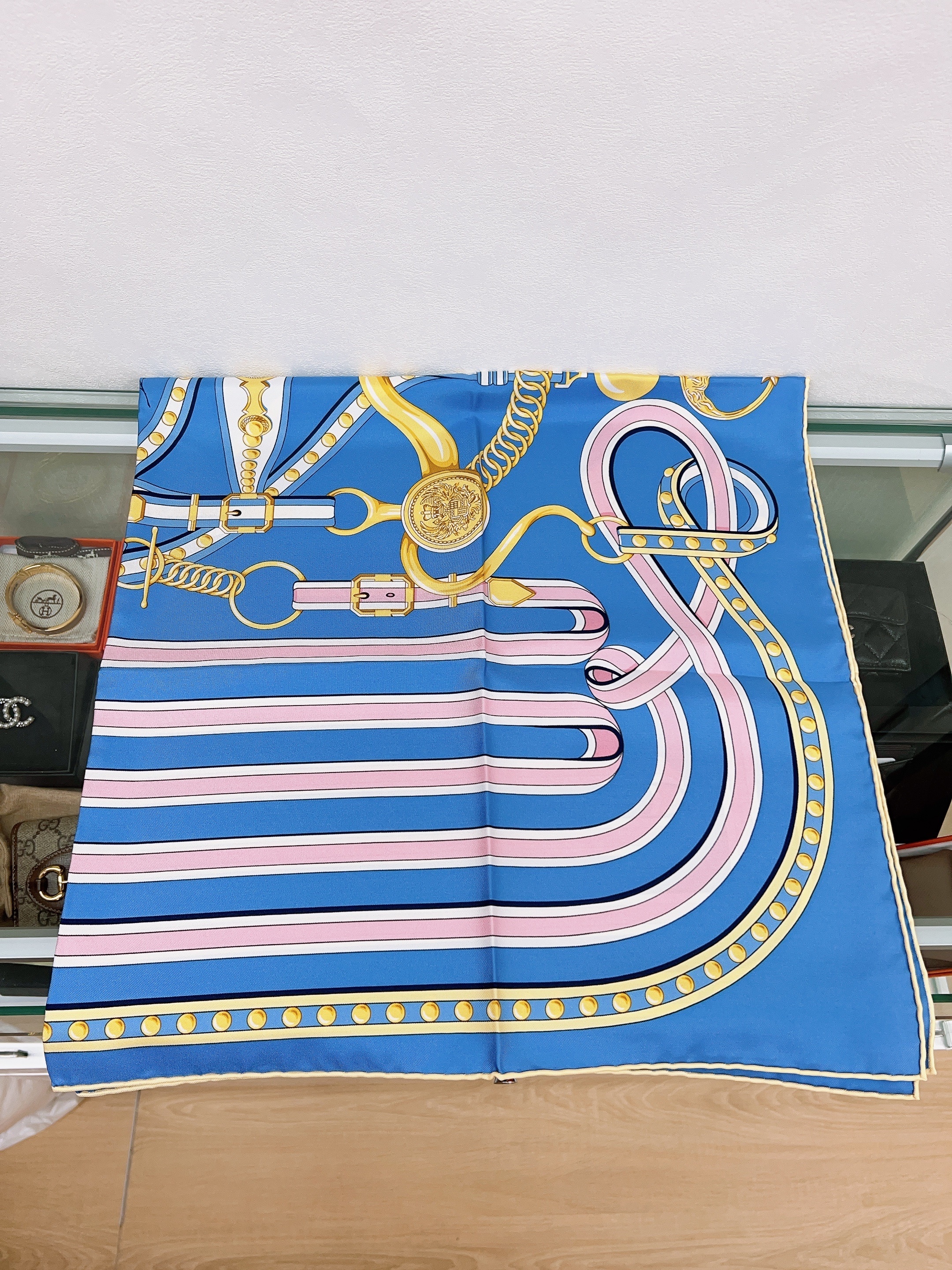 *Unused* Hermes scarf 90cm (grand tralala)