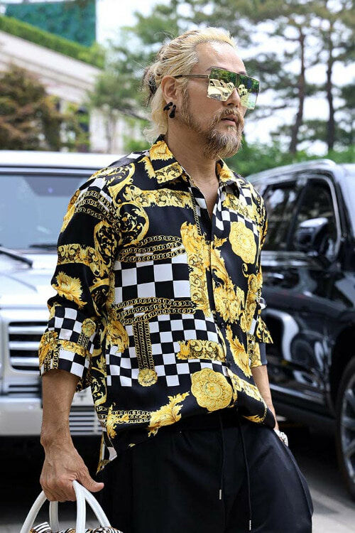 金色棋盤格紋絲綢襯衫