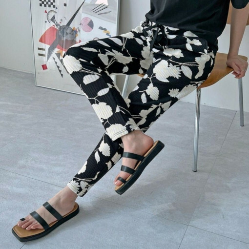 花紋圖案壓花休閒褲