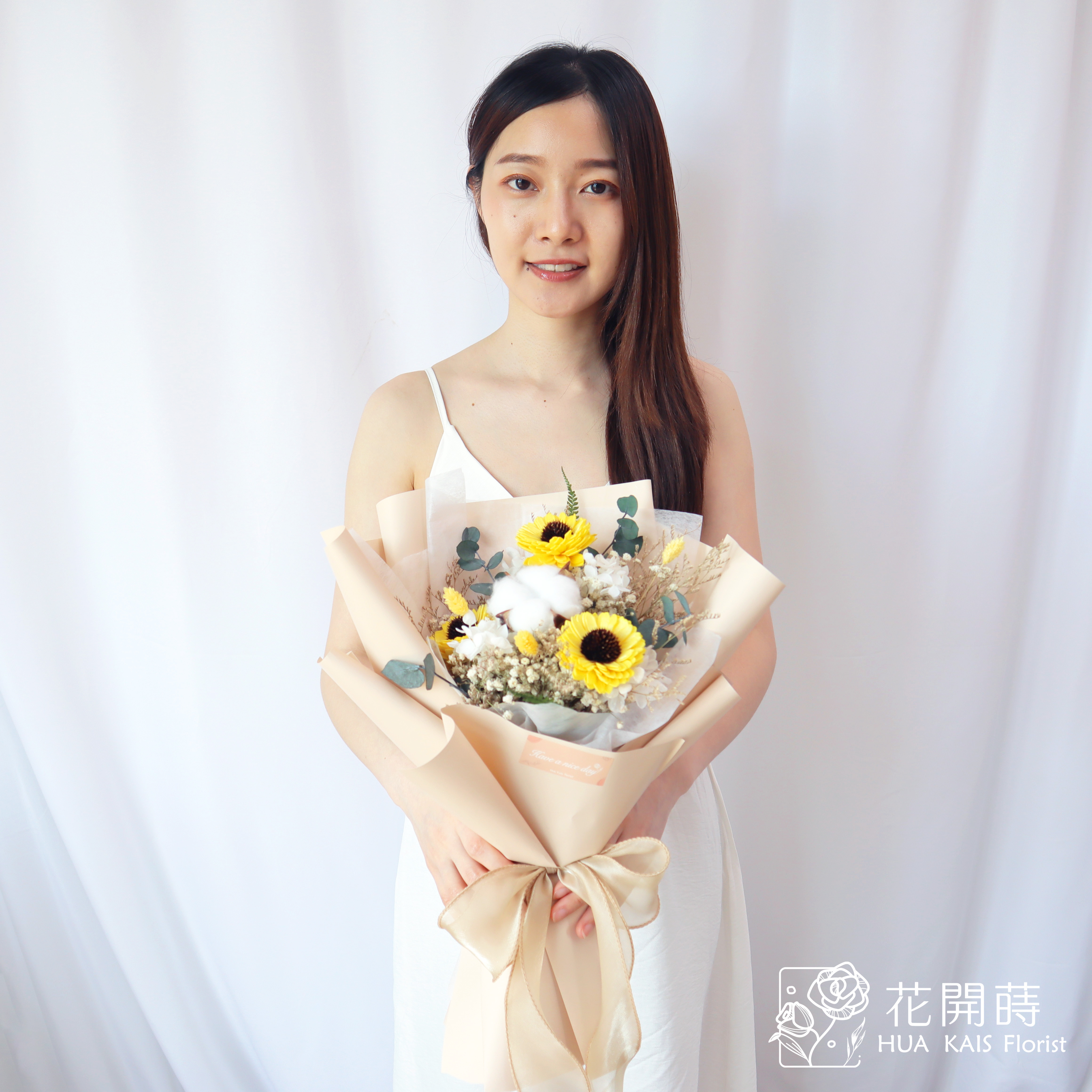 乾燥花束|黃色太陽花束(M)|中型花束|永生花|乾燥花|畢業花束|母親節花束