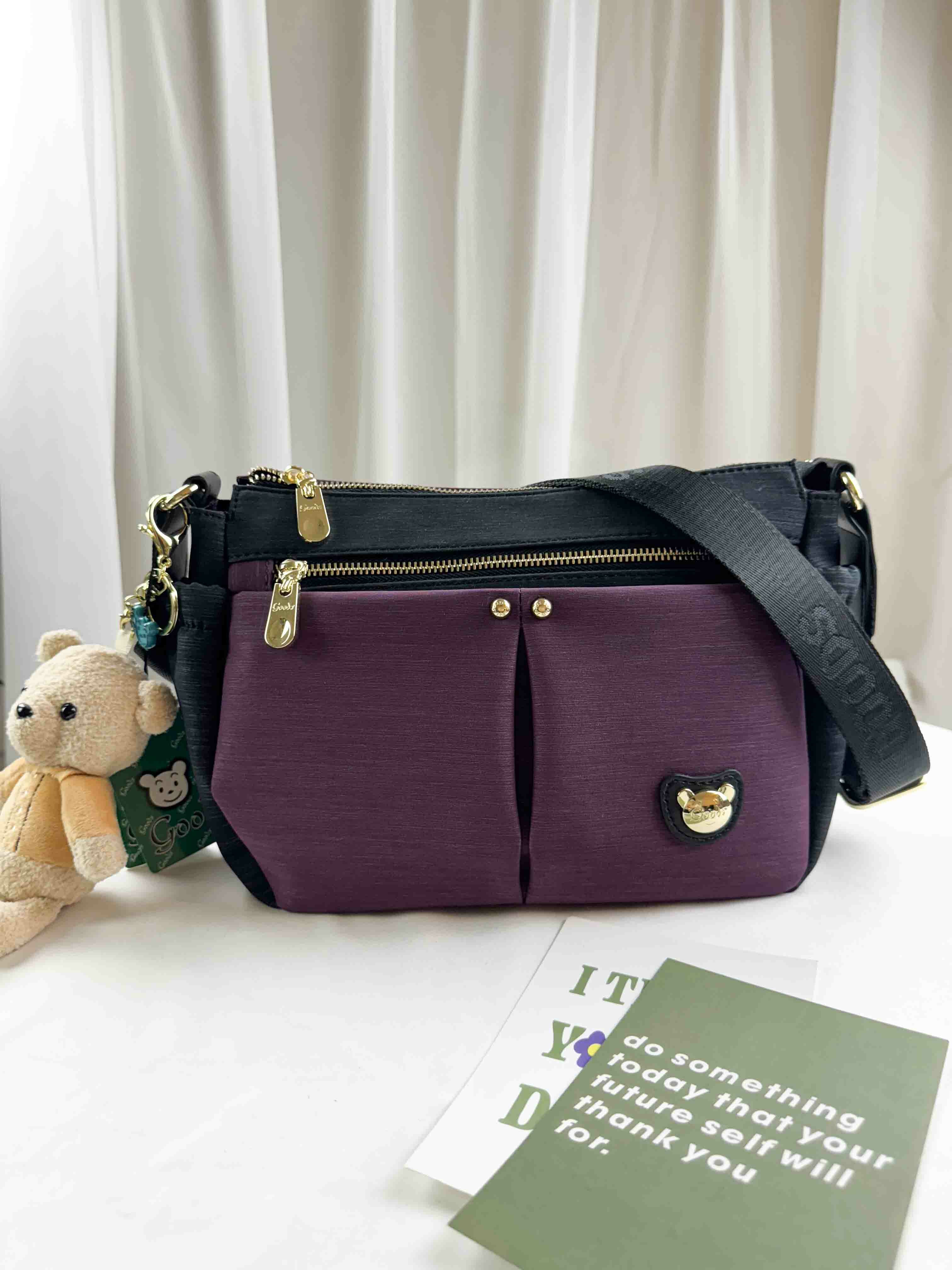 GOODS 黑紫拼色防潑水側背包   #2806