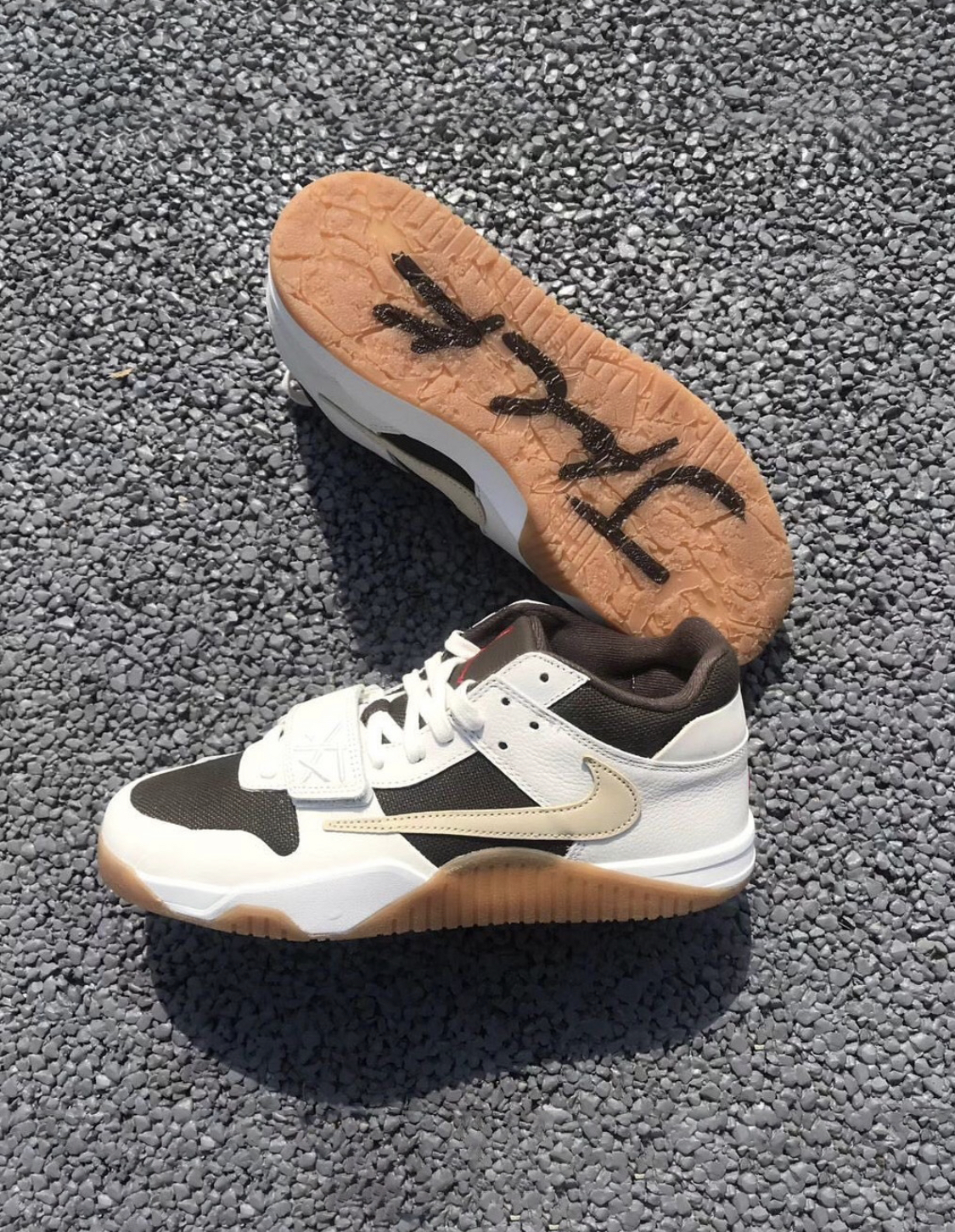 【APAIR】預購 Travis Scott x Jordan Jumpman Jack 摩卡 倒鉤 聯名 復古鞋款 FZ8117-100