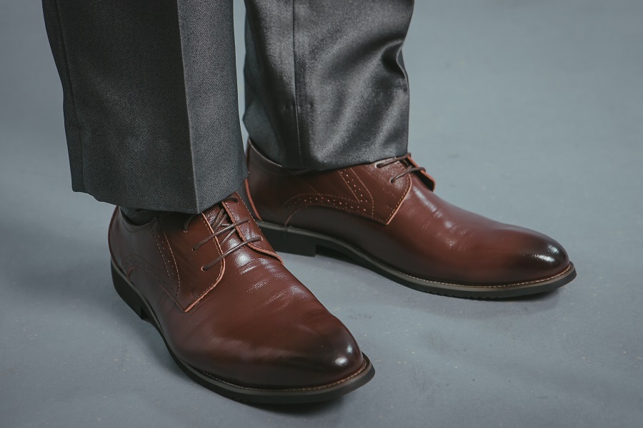 棕色牛皮商務休閒皮鞋-01