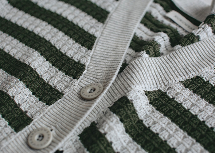 凝歲針織開襟短袖外套-甜菊葉