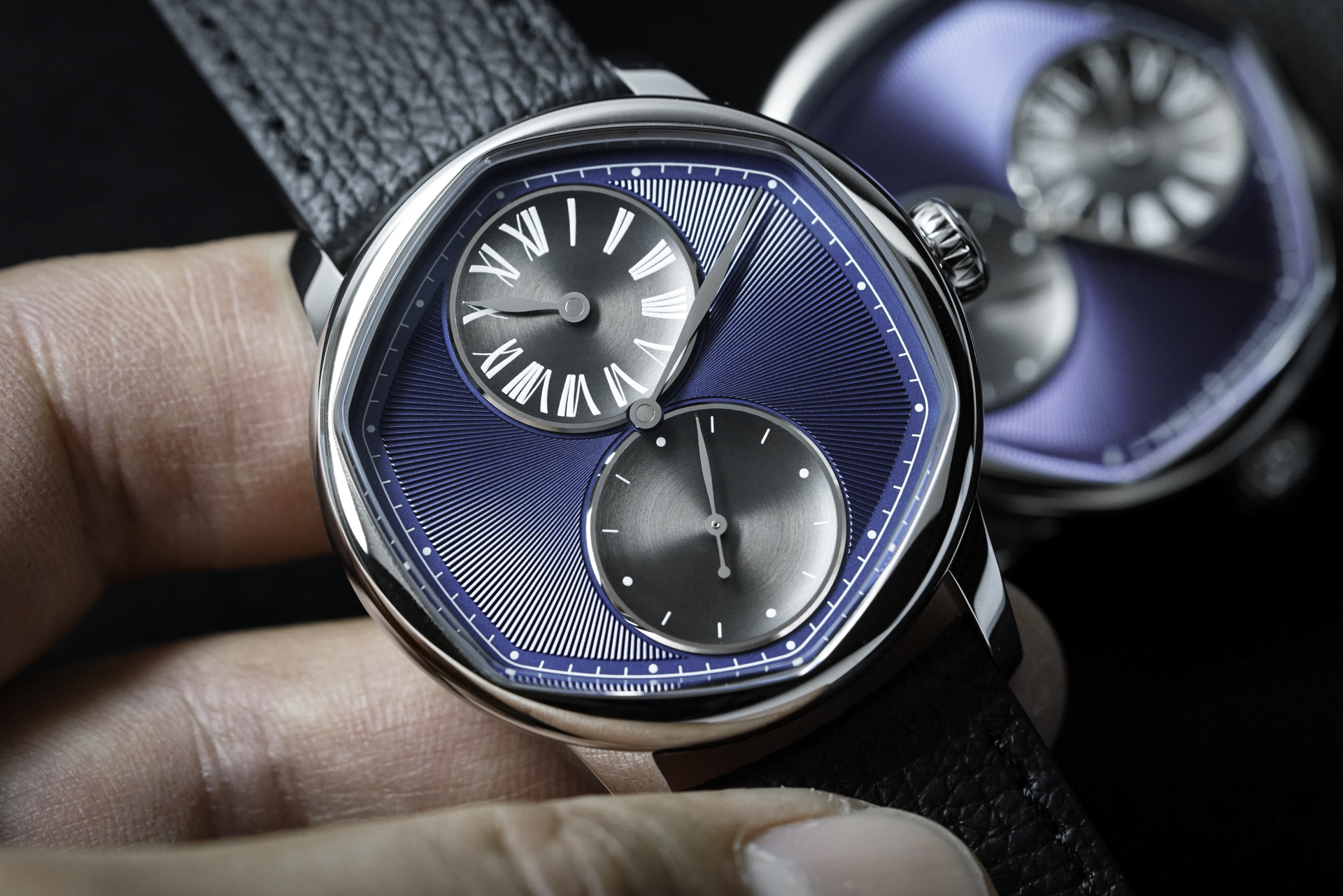 聯名款 Collaboration｜Le Régulateur LOUIS ERARD x Cédric Johner三針一線腕錶-藍色面盤款