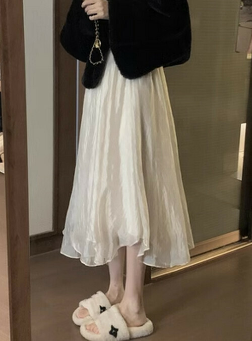 Hot selling irregular skirt [off-white] [one size fits all]