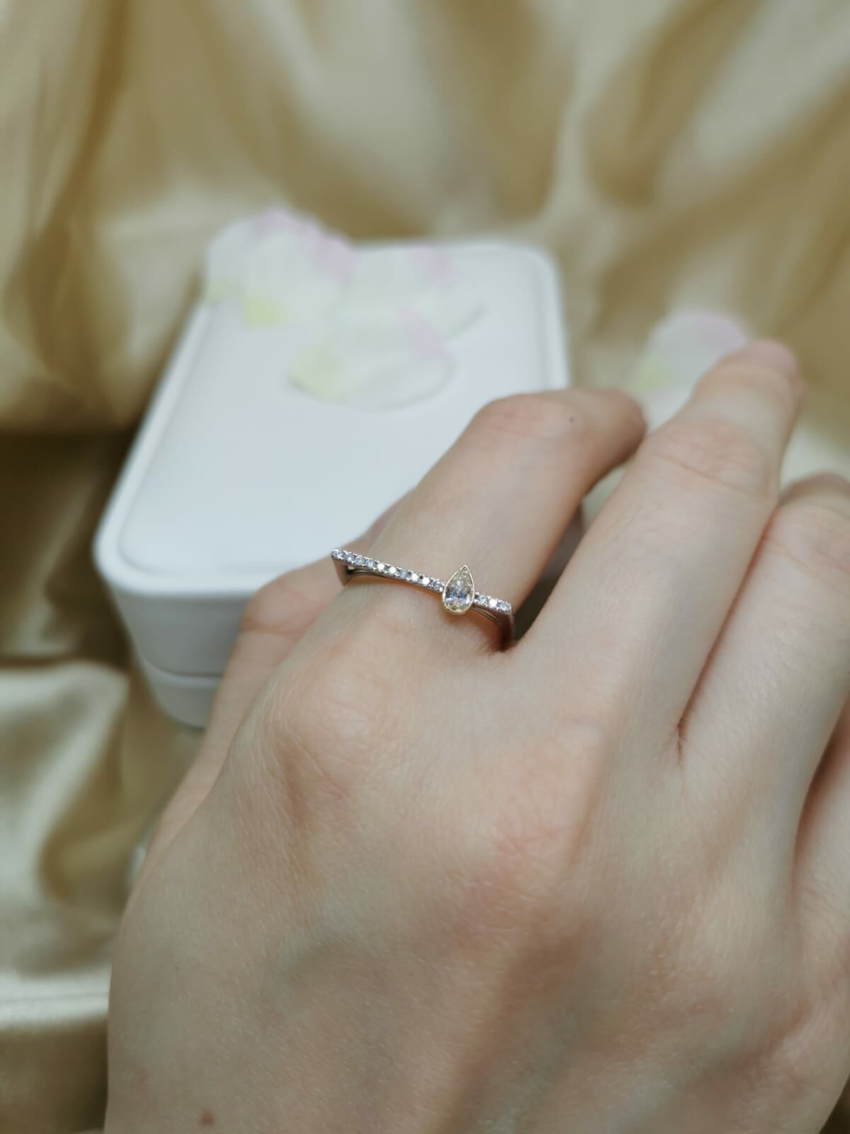 0.17 + 0.07ct 18K 白金鑽石介指 (R3870) - Size HK#15