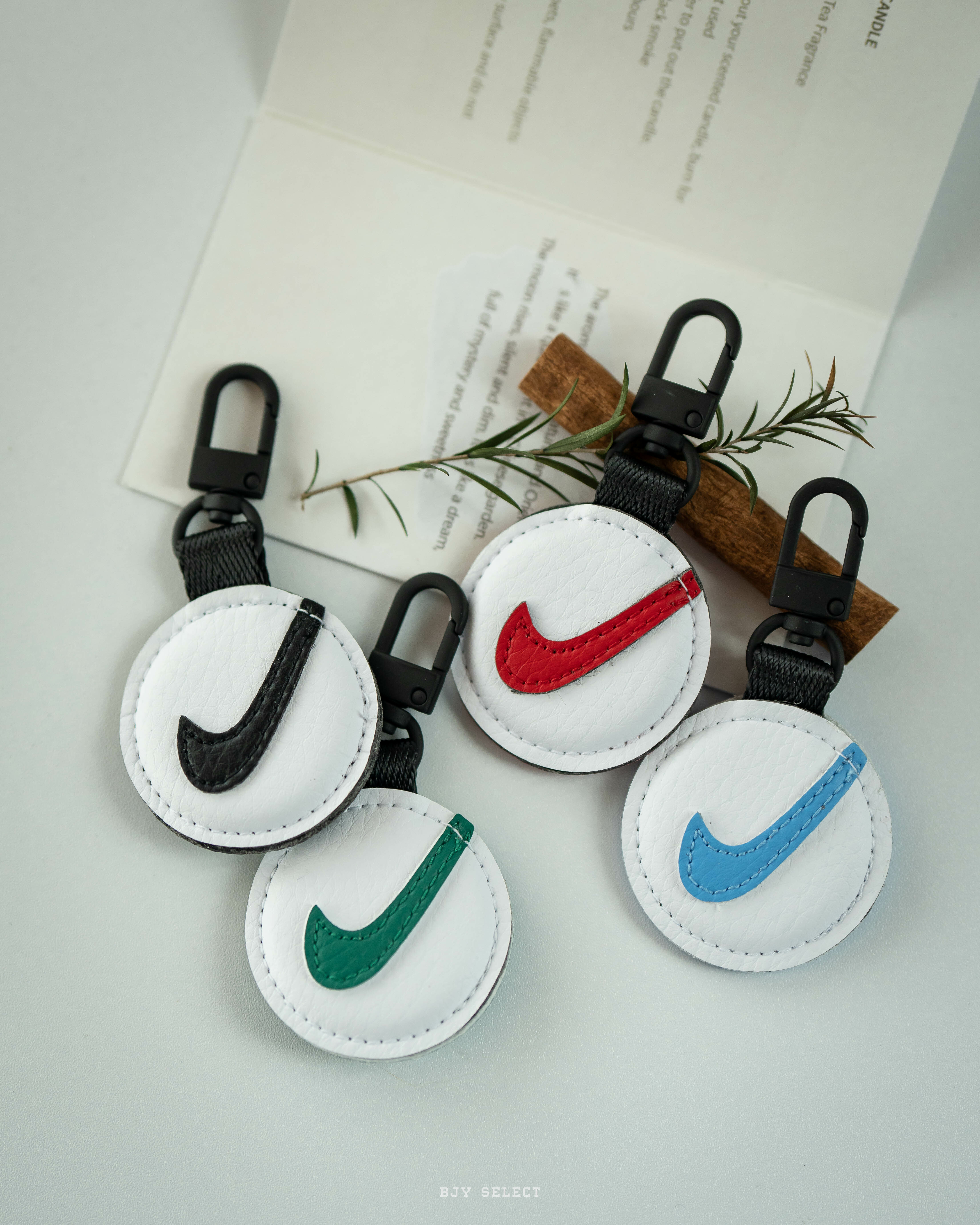 #現貨 NIKE PREMIUM TAG FOB 包包掛件 磁扣包 四色