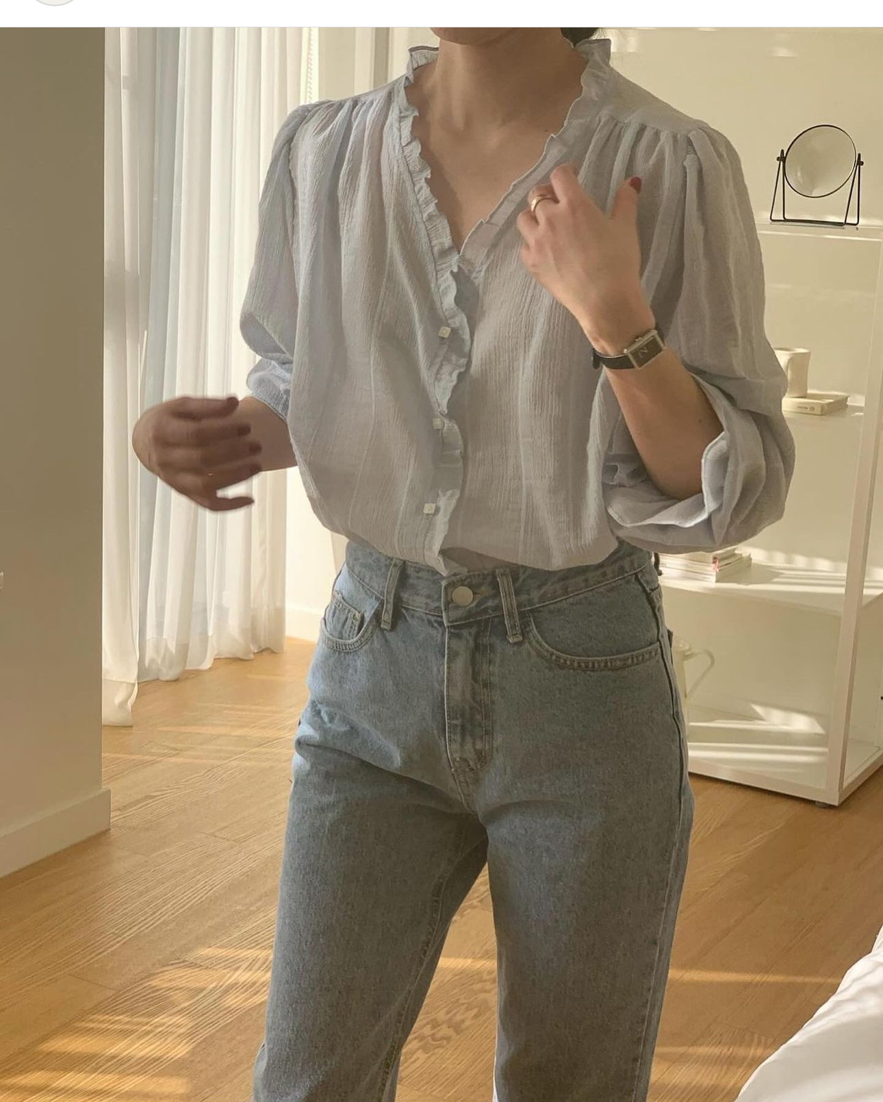 5.2 棉麻花瓣上衣