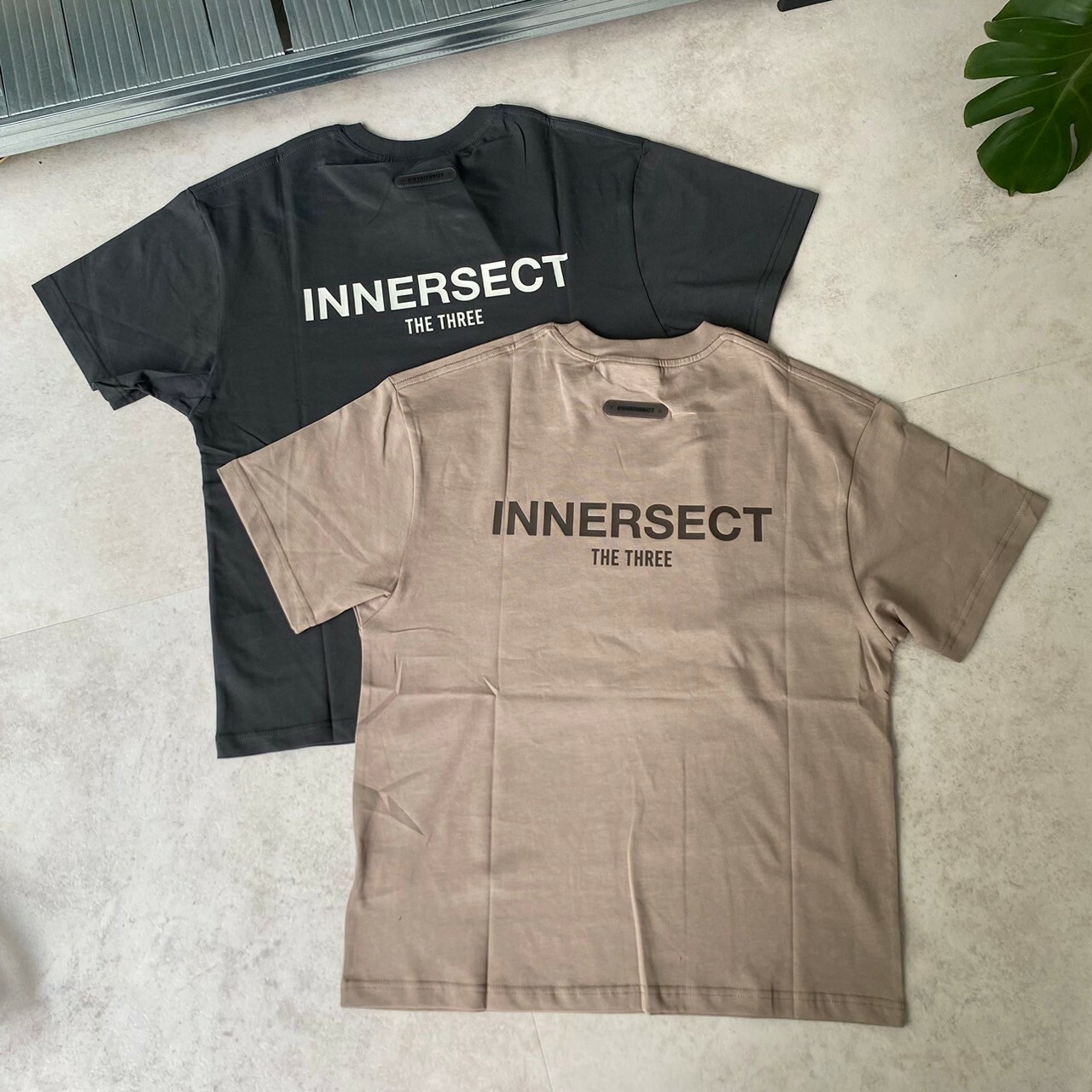 INNERSECT 三生萬物 胸口數字背圖字母LOGO短Tee INN23SSTTE20