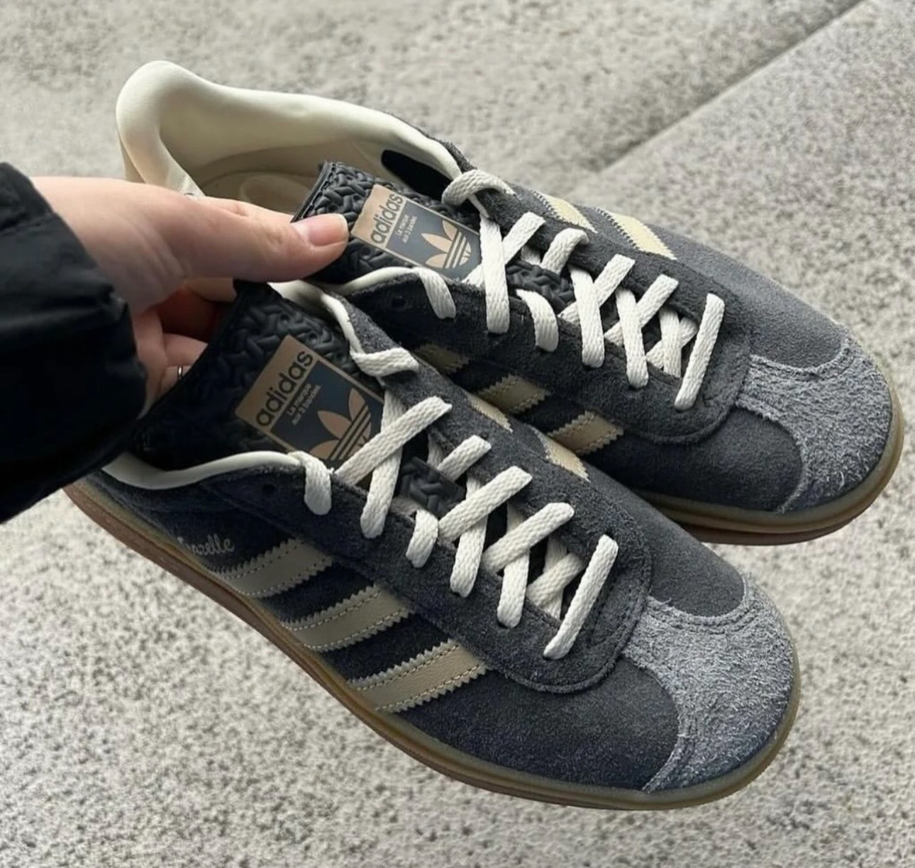 Adidas originals Gazelle BOLD (灰棕）