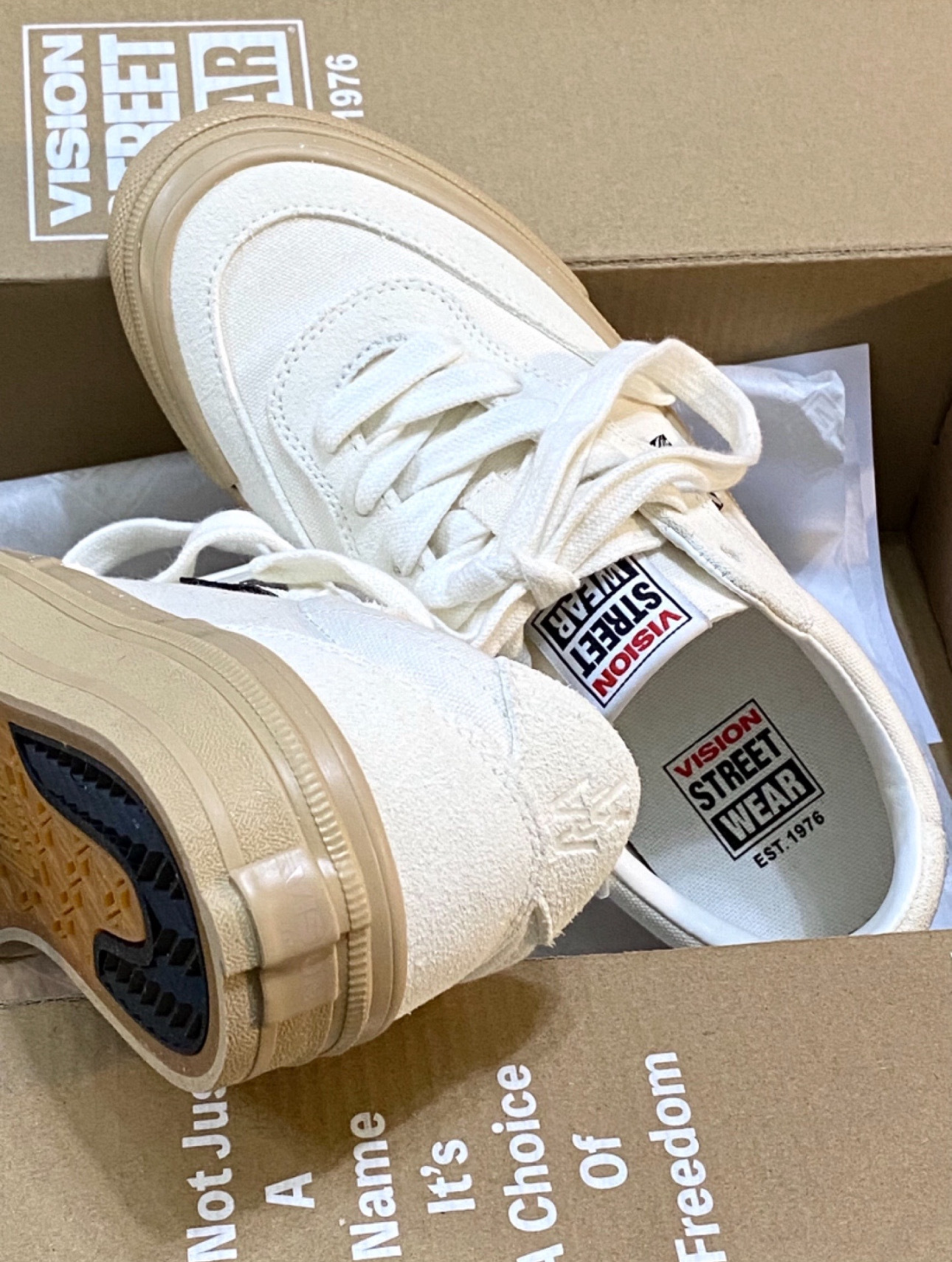 VISION STREET WEAR FLAT TOP (米白色)