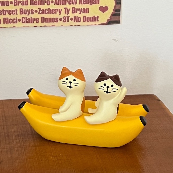 《50233》兩隻貓咪坐香蕉名片夾