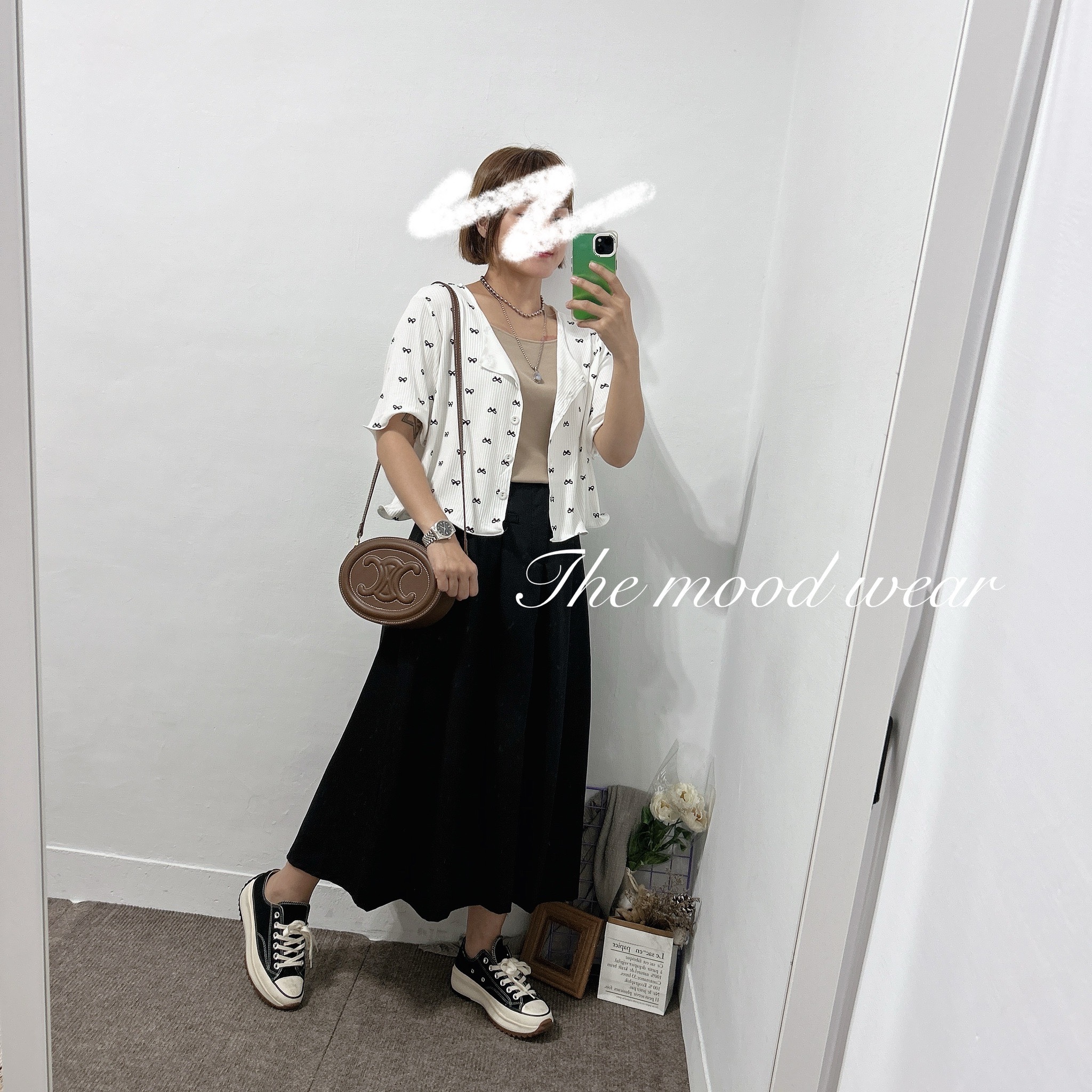 兩穿滿滿蝴蝶結小外套 外搭罩衫 (黑/白）