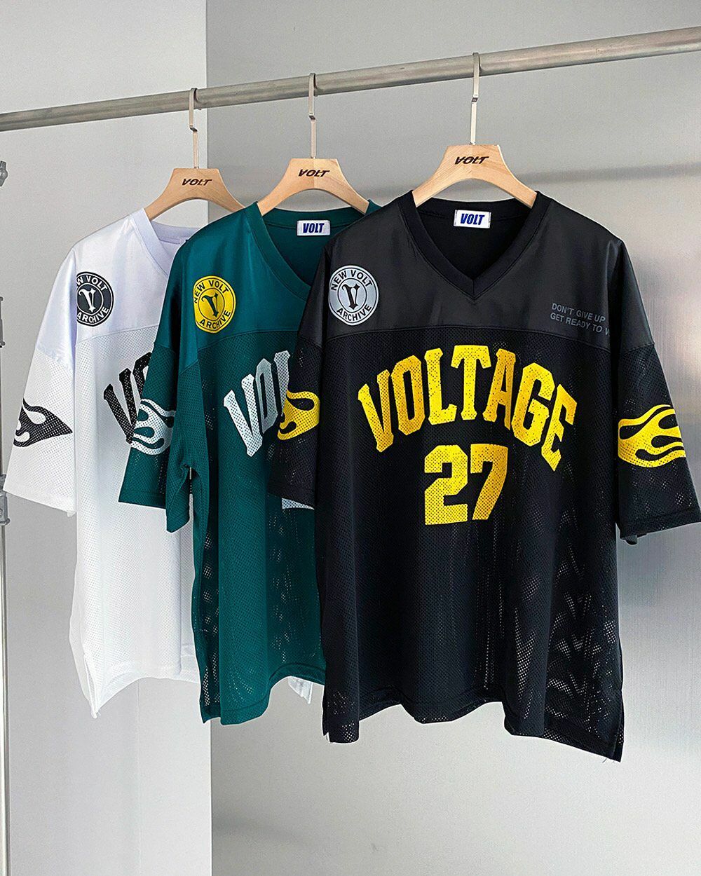 OverSizeV領數字英文字短袖Tee VOLT-050T