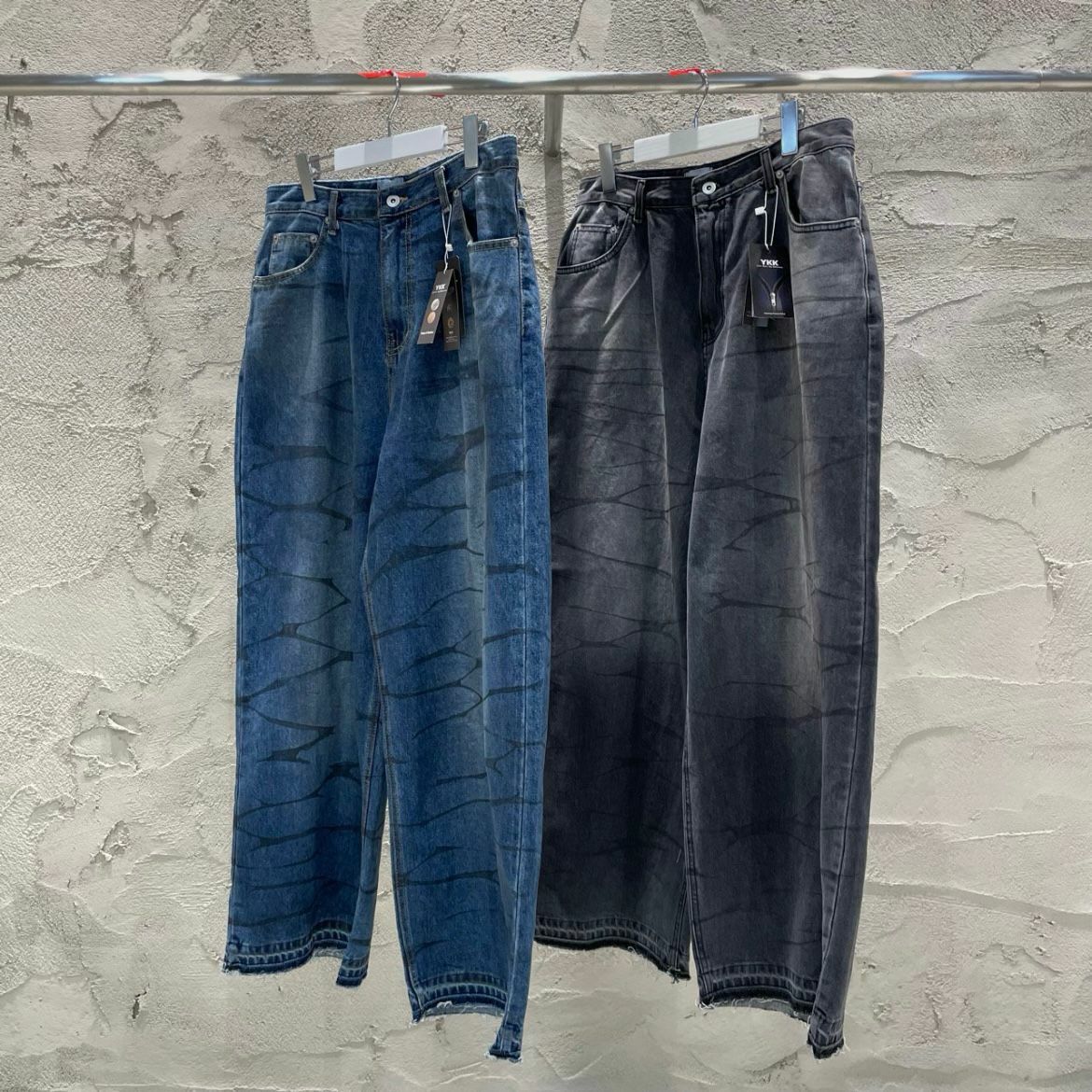 洗水裂紋鬆身牛仔褲 WEEKEND-031P