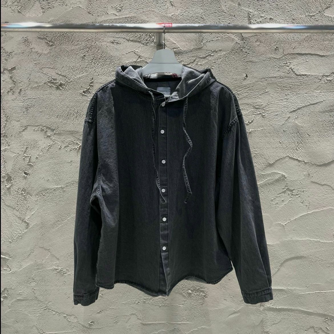 洗水連帽牛仔長袖恤衫 WEEKEND-035JK