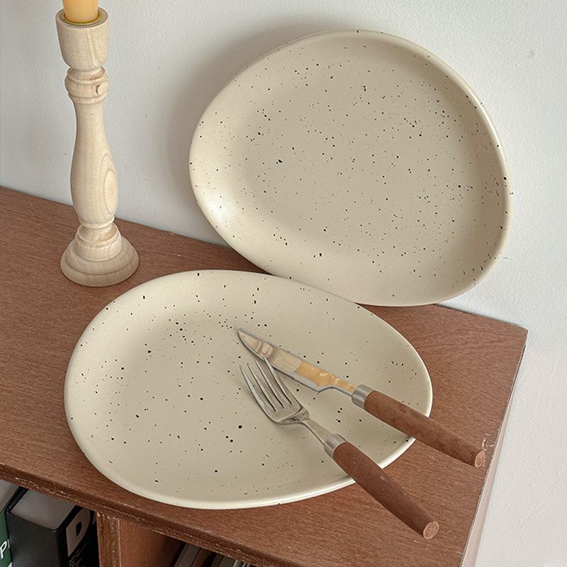 《4132》北歐風三角造型潑墨陶瓷餐盤