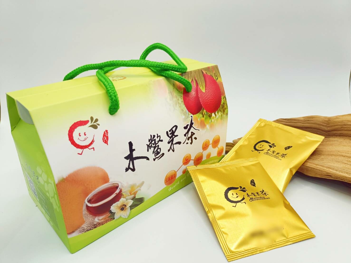 【低熱量】洛神花木鱉果茶