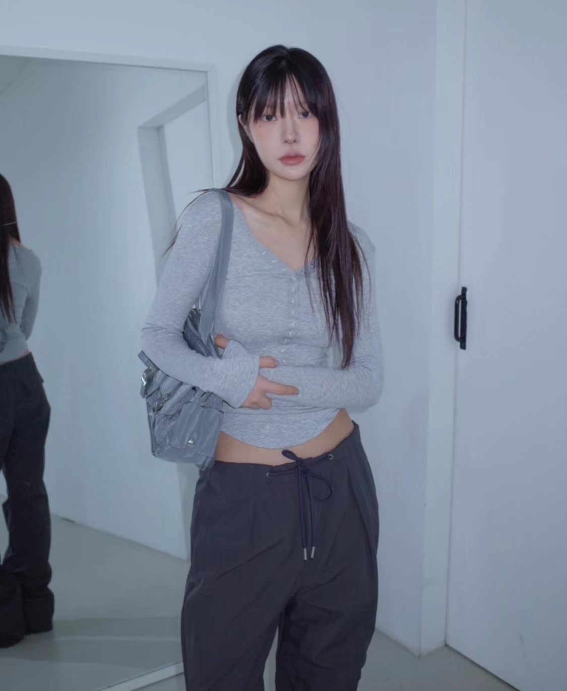 韓國 收腰 針織 排釦長Tee