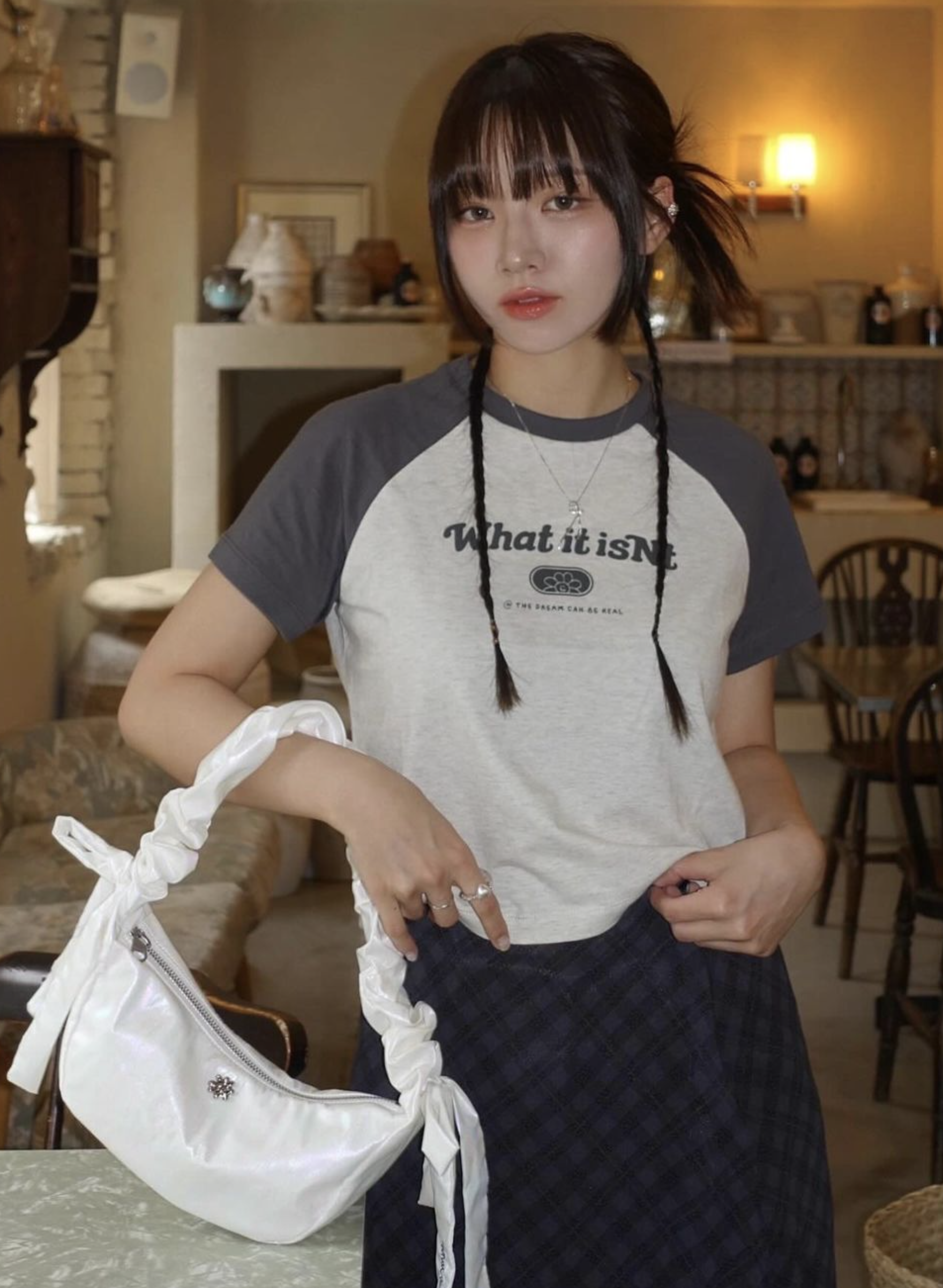 預訂｜WHAT IT ISNT 人氣熱賣 FWT RAGLAN COLOR BLACK CROP T-SHIRT (2 COLOR)