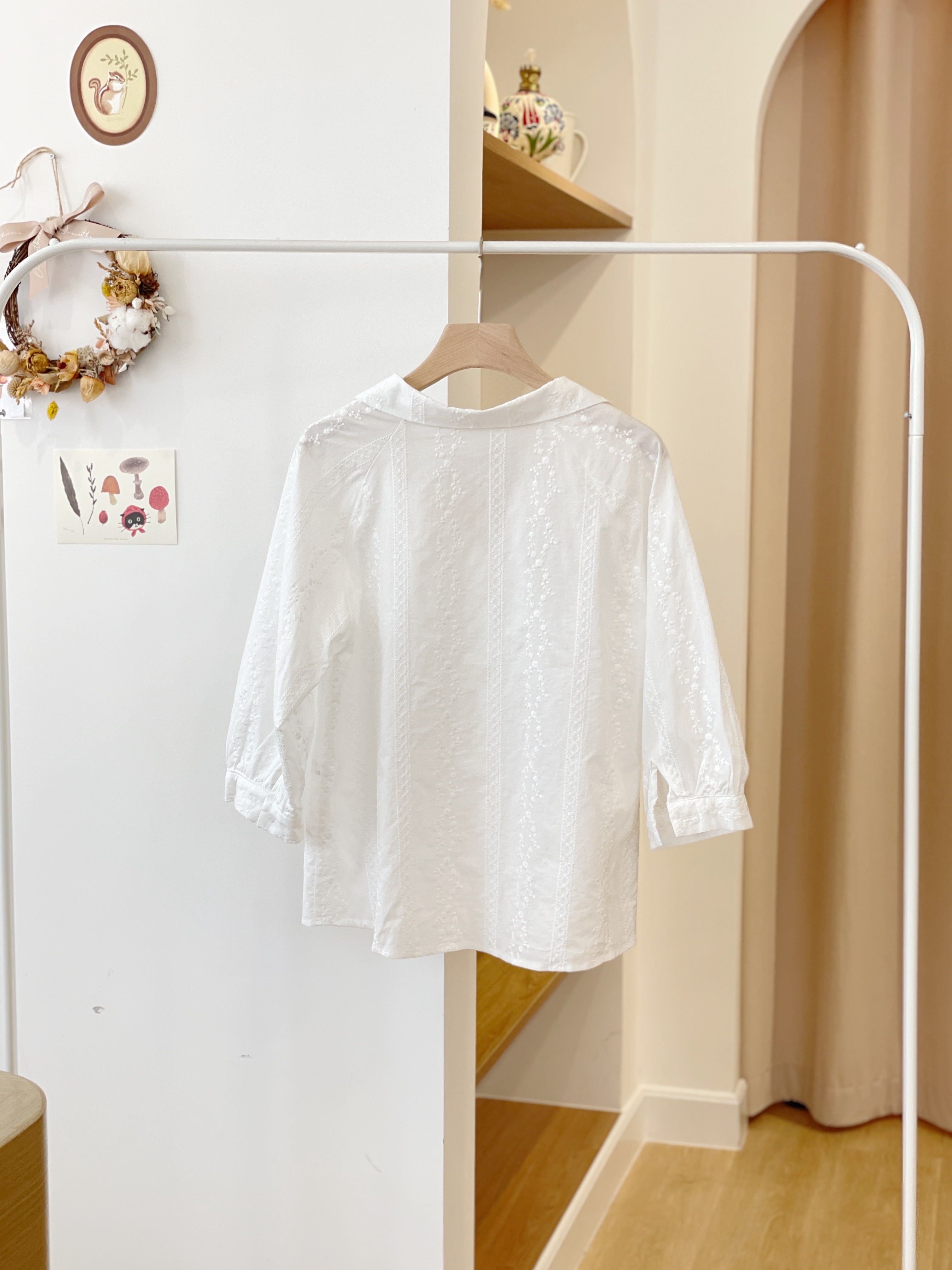 JK186 Junie Embroderie Shirt