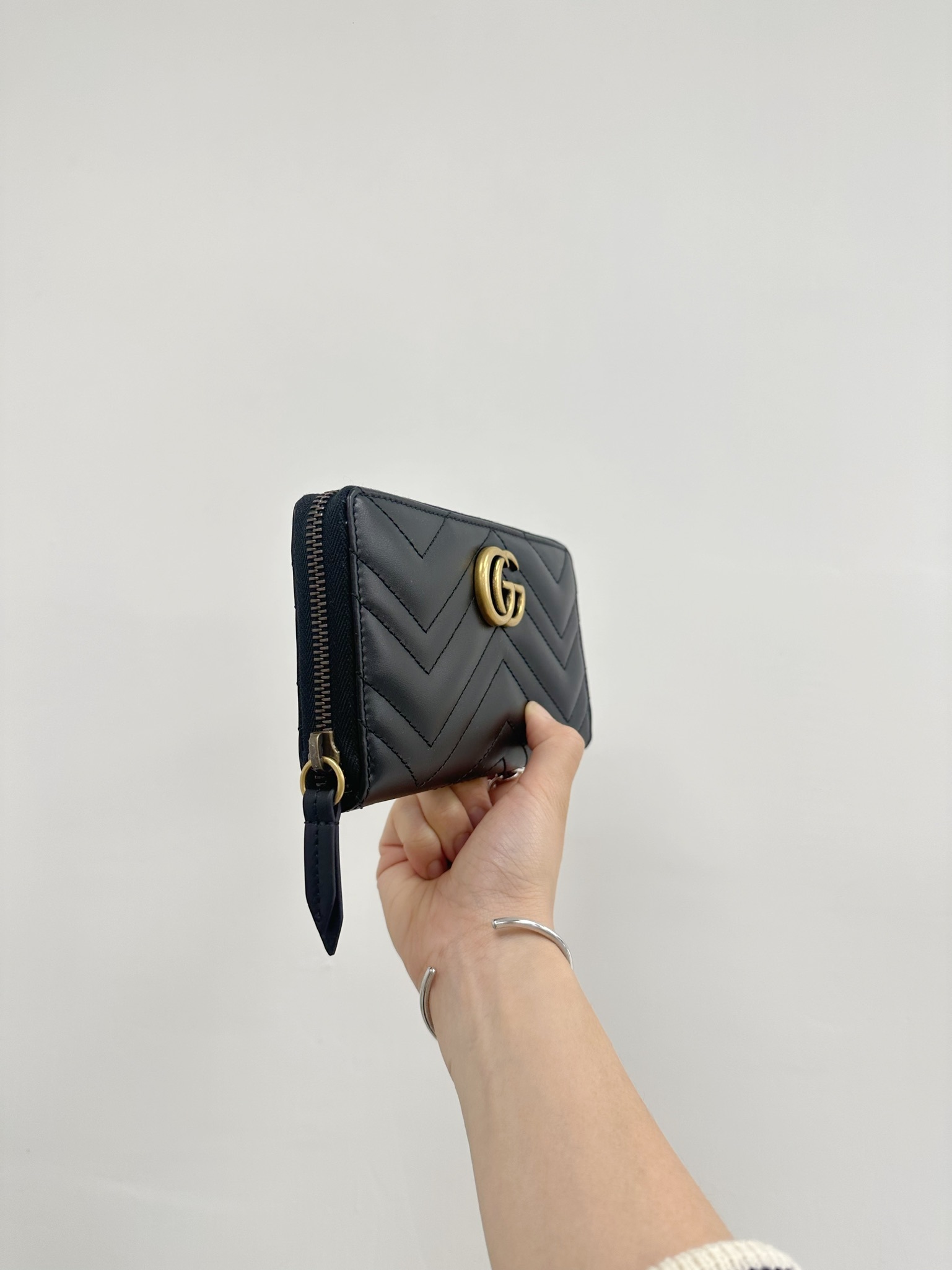 Gucci GG Marmont Zip Around Wallet