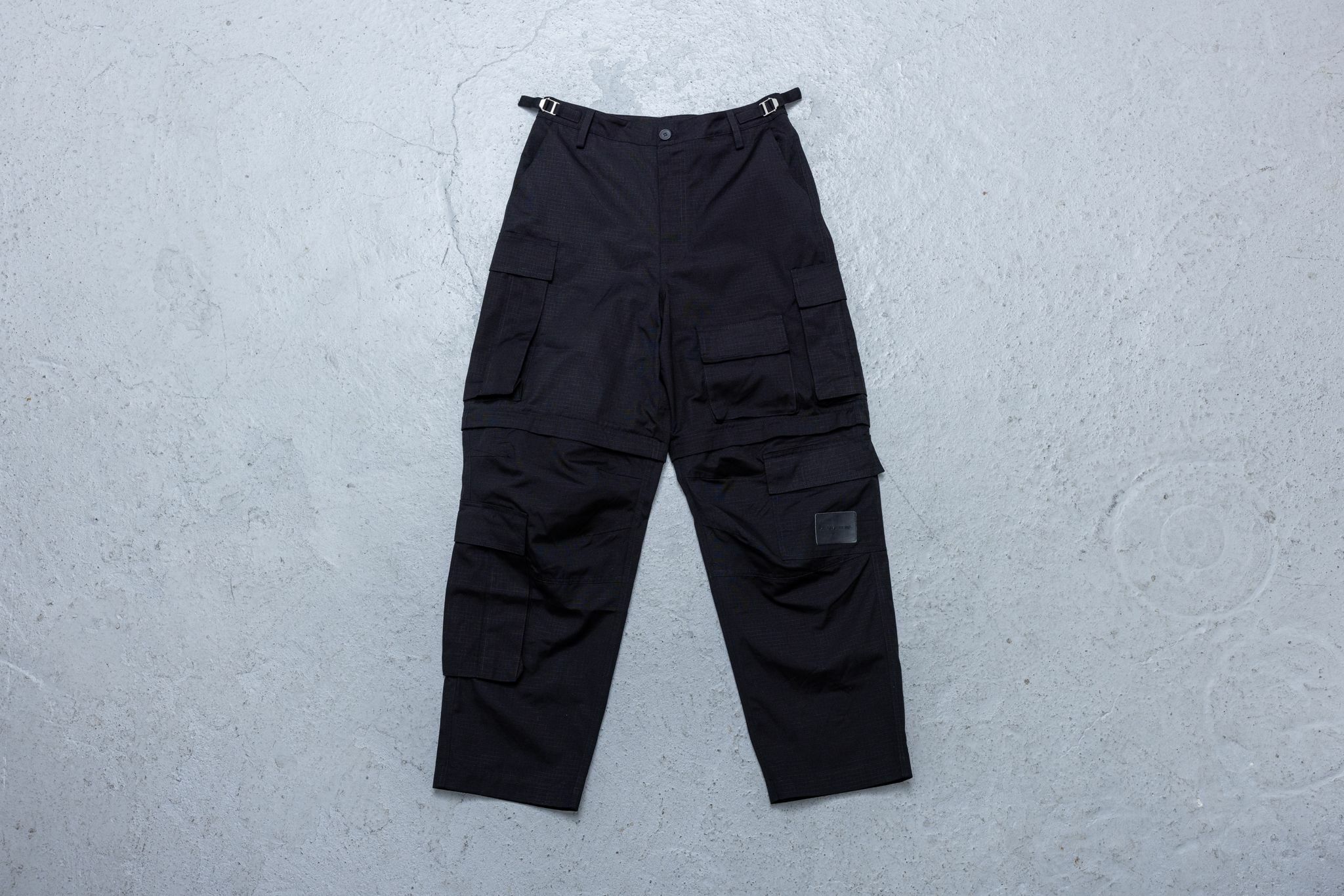 KILLASYSTEM 23F/W MULTI POCKET 2 IN 1 PANTS 二合一褲款 可變短褲