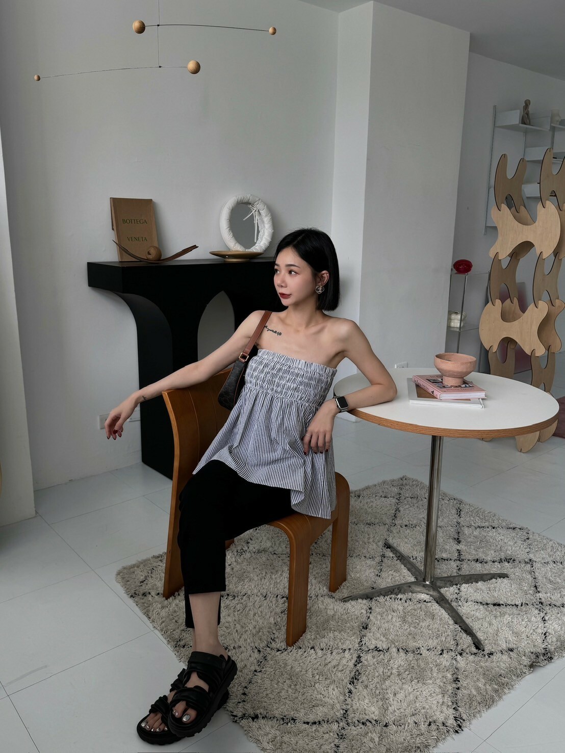 LADY直條鬆緊平口上衣