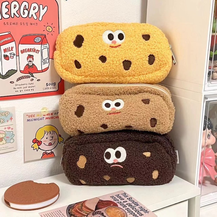 《50314》🍪曲奇餅乾毛絨絨筆袋/化妝包