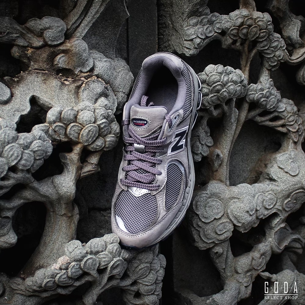 New Balance NB 2002R 銹鐵灰 ML2002RA