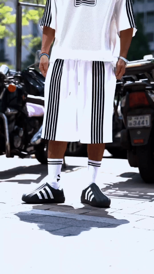 前側跑道線條寬大短褲