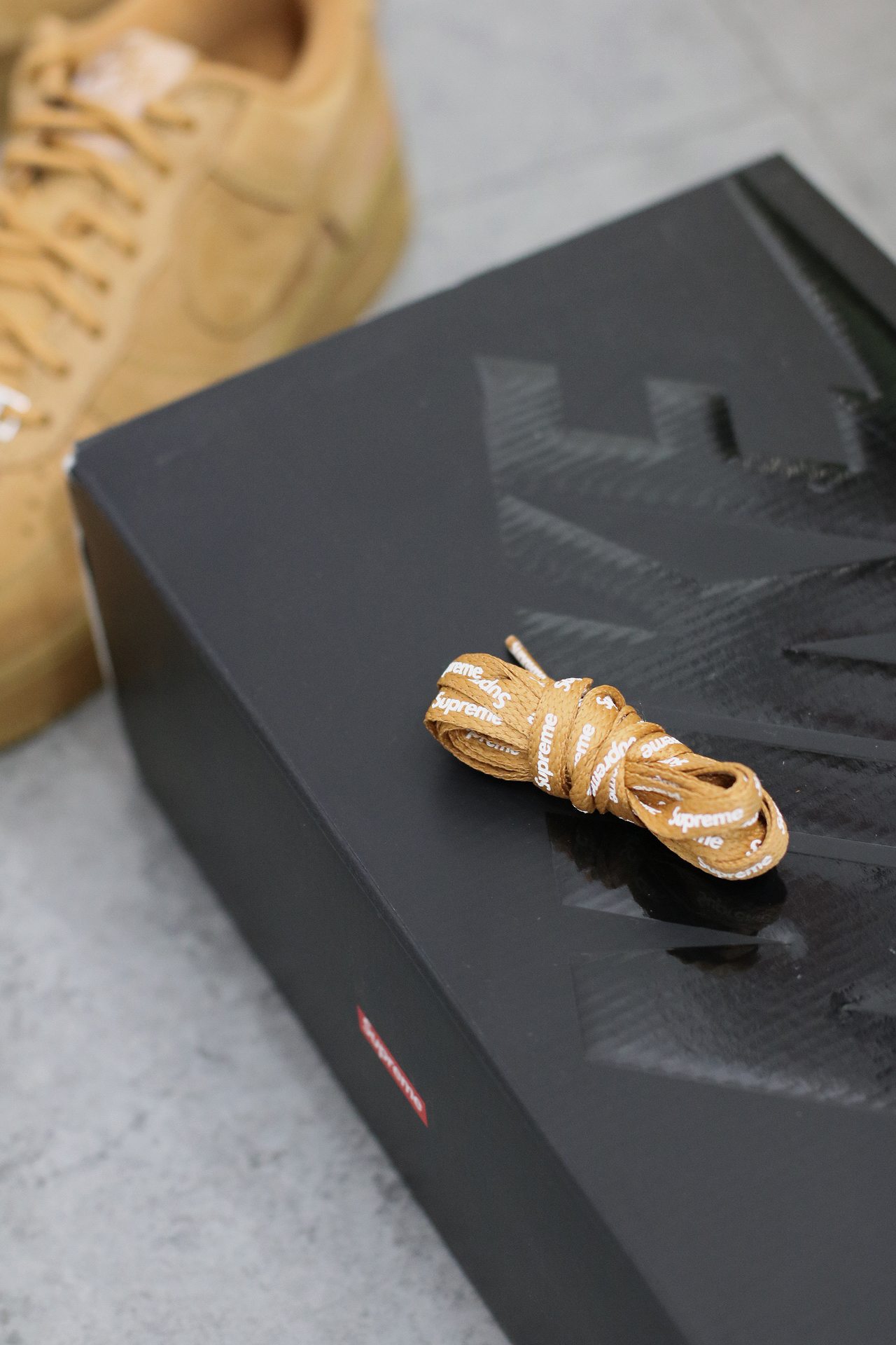 Nike Air Force 1 Low SP Supreme Wheat  DN1555-200