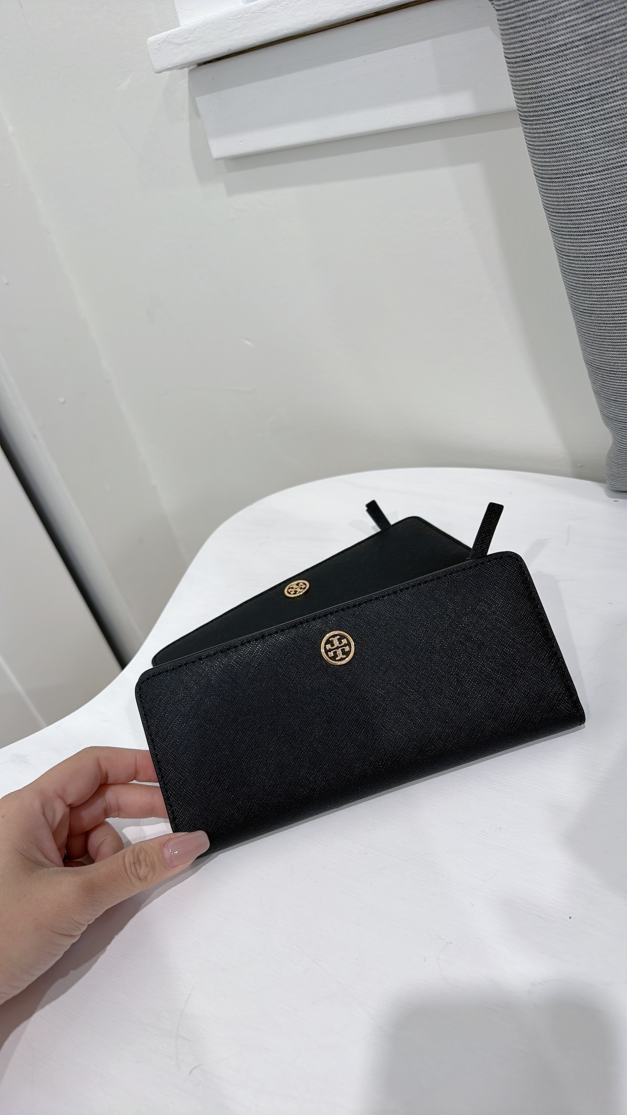 Tory Burch Robinson Slim Long Wallet